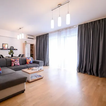Amazing - Modern 1br With Balcony In Aviatiei Bükreş