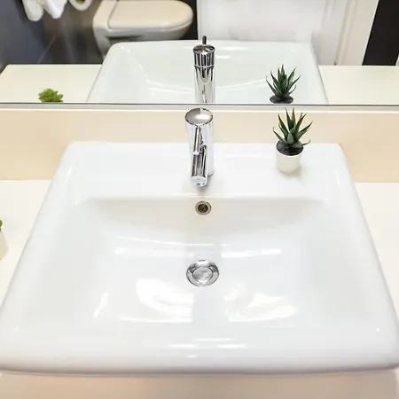 Amazing - Modern 1br With Balcony In Aviatiei *