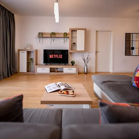 Apartment Amazing - Modern 1br With Balcony In Aviatiei