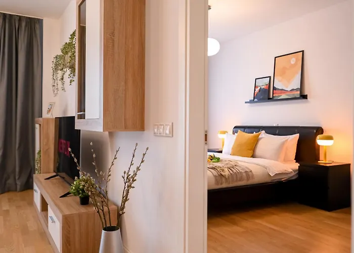 Апартаменты Amazing - Modern 1br With Balcony In Aviatiei *