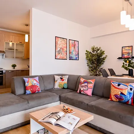 Apartament Amazing - Modern 1br With Balcony In Aviatiei Bukareszt