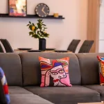 Amazing - Modern 1br With Balcony In Aviatiei Apartment